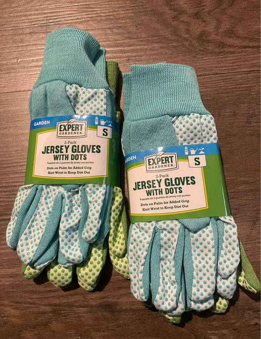 #13 New women small. 4 pairs of garden gloves.