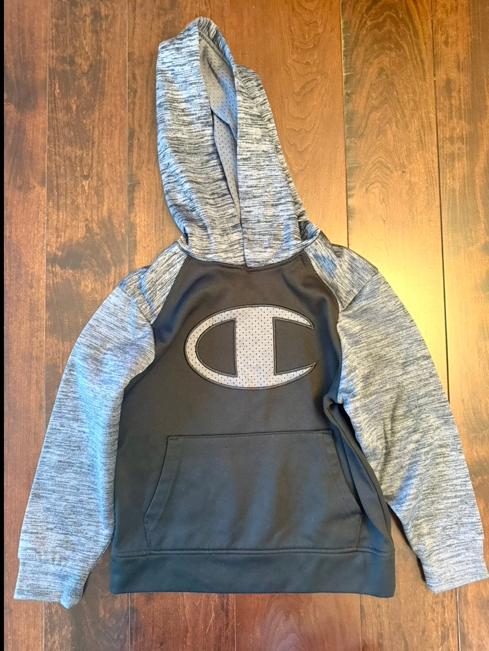 #28 Champion Hoodie - Boys 6