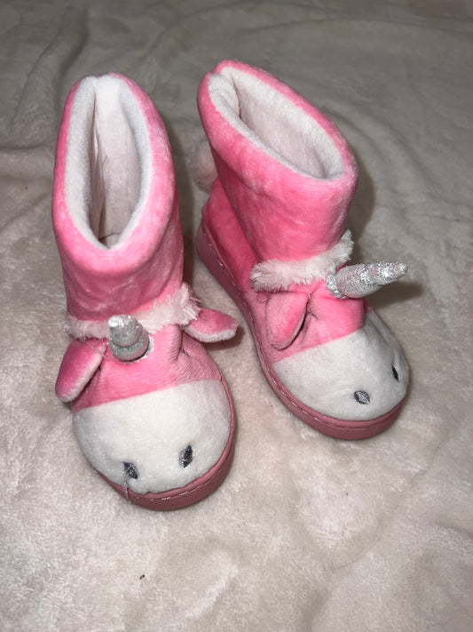 size 7 unicorn slippers