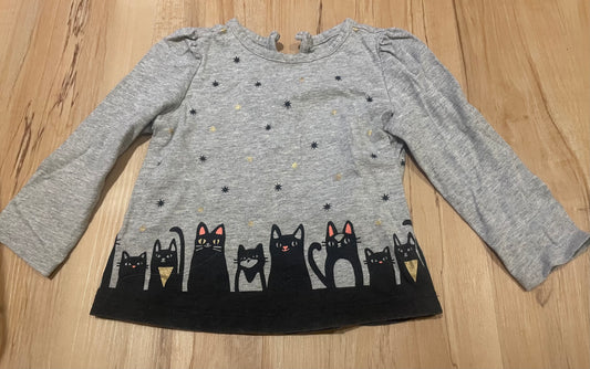 Seller 202 - Gao - cat top - size 12-18 mo