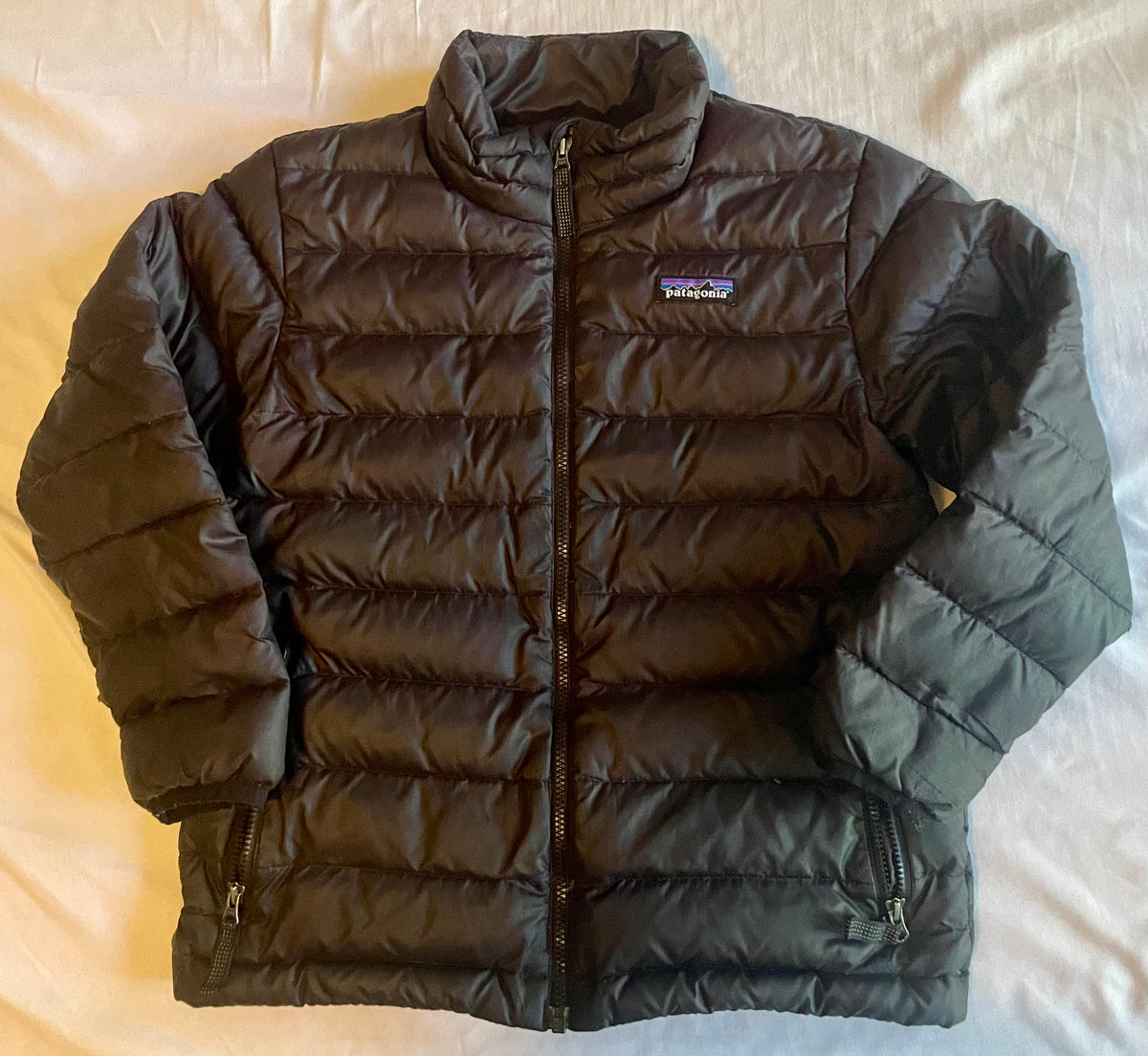 Seller #73 Patagonia Down Sweater Jacket Black Size XS 5-6
