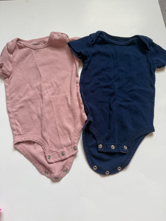 #116 carters onesie solid color bundle (2) size 9 months