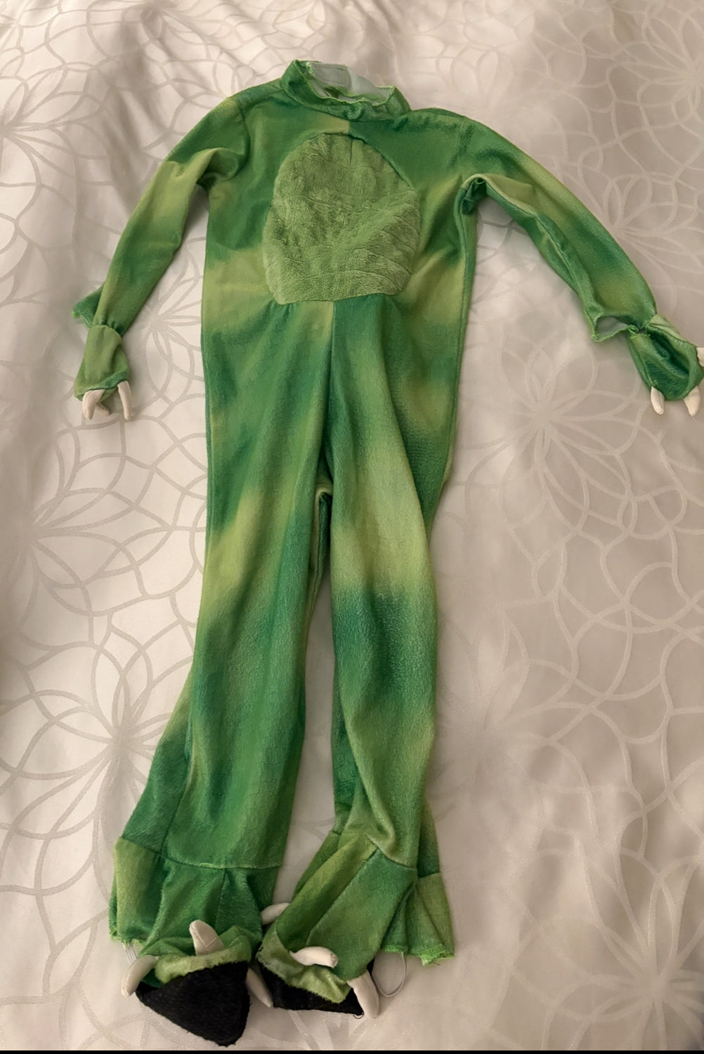 #30 Boys Green Dinosaur costume, size 3-4T