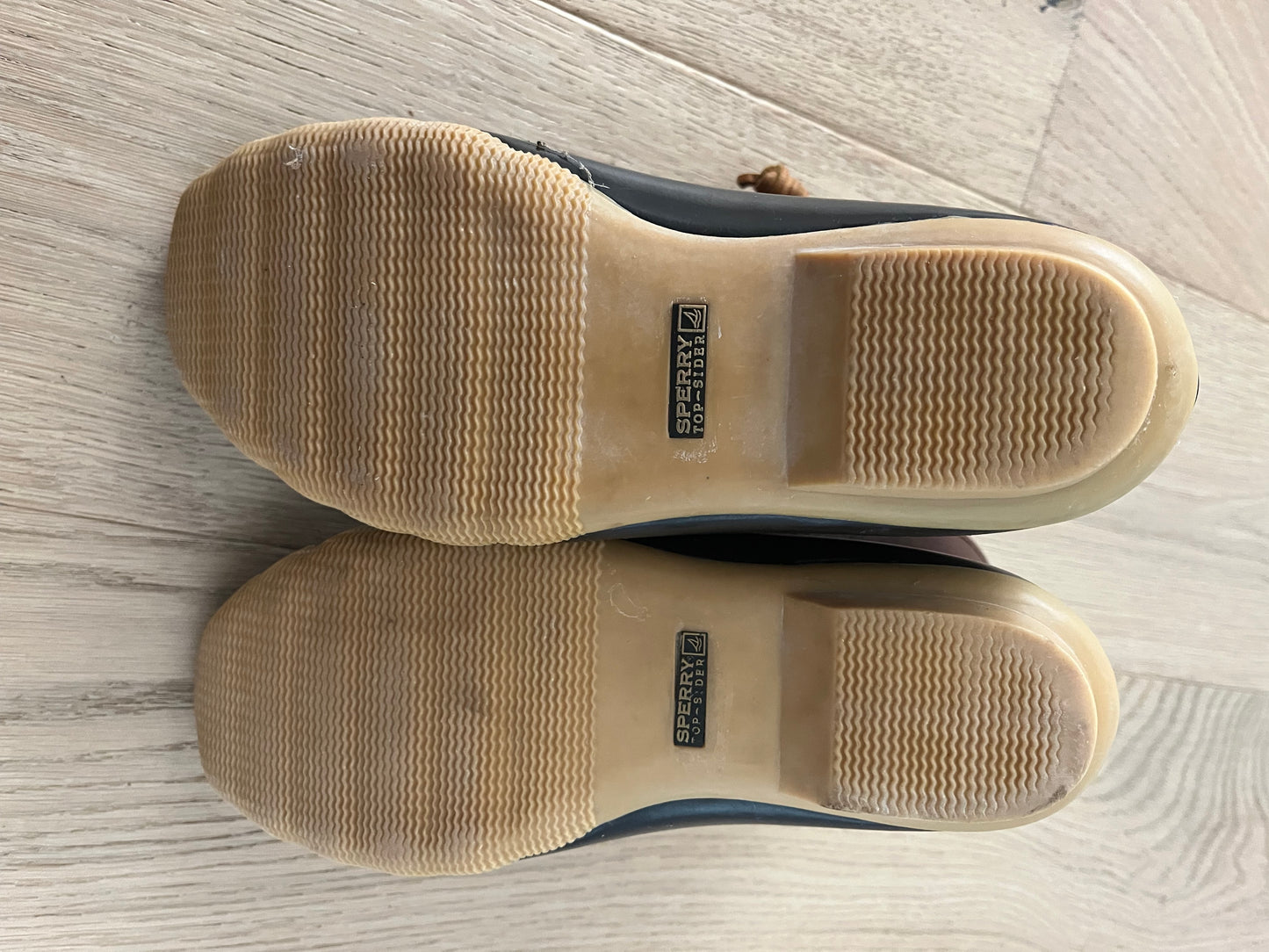 #110 Sperry Women's Size 8 Duck Boots