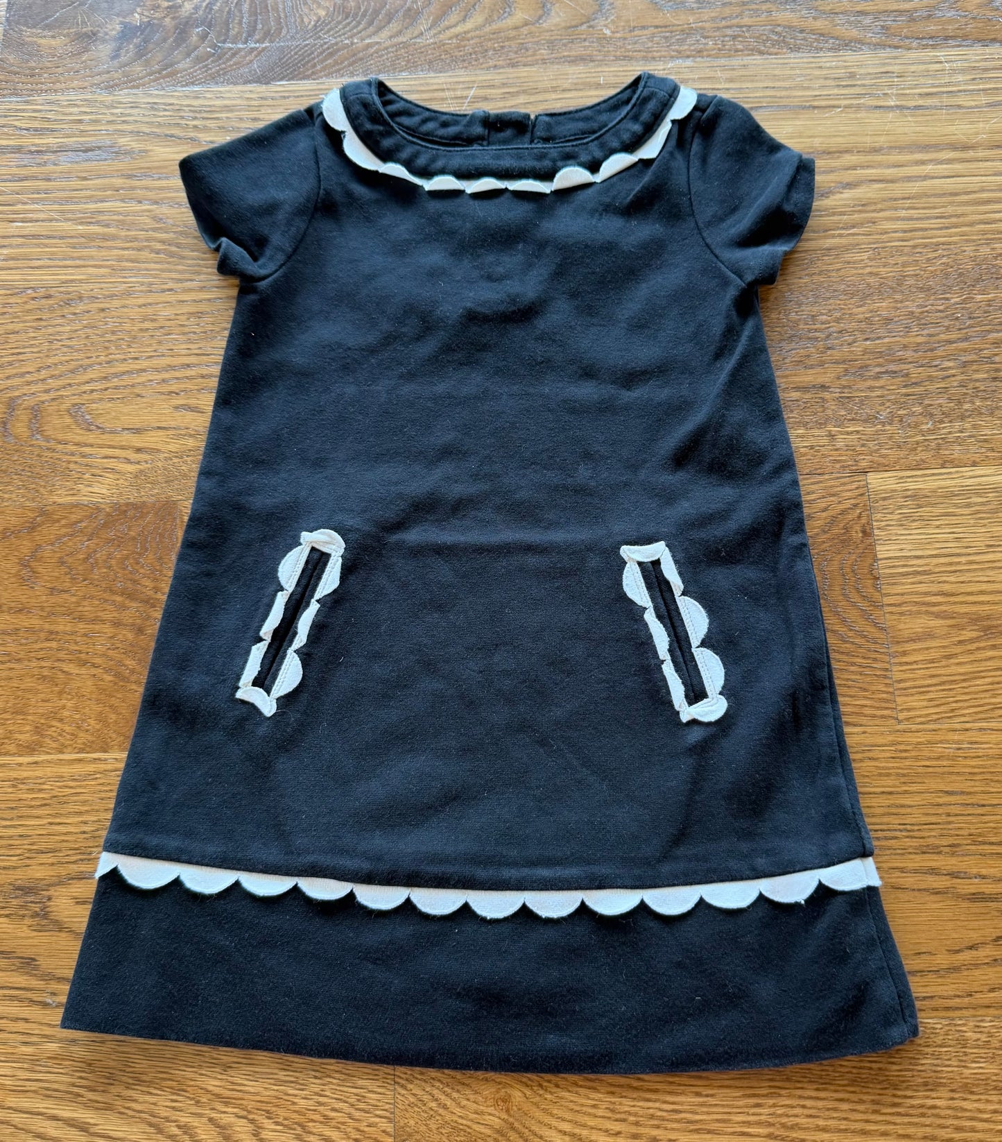 52 - Girls 3T Baby Gap Black / White Dress