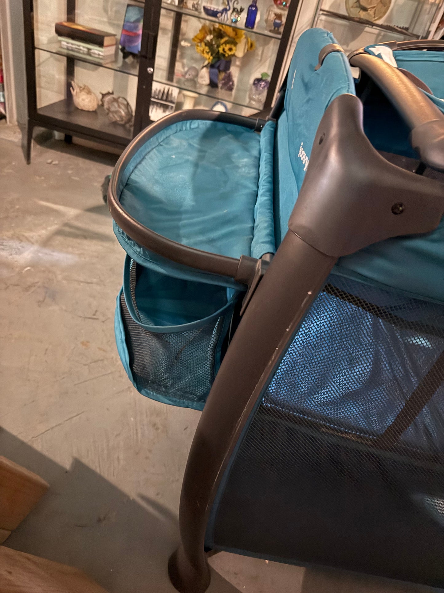 Joovy Room-Playard, Nursery Center, Bassinet, Changing-Table