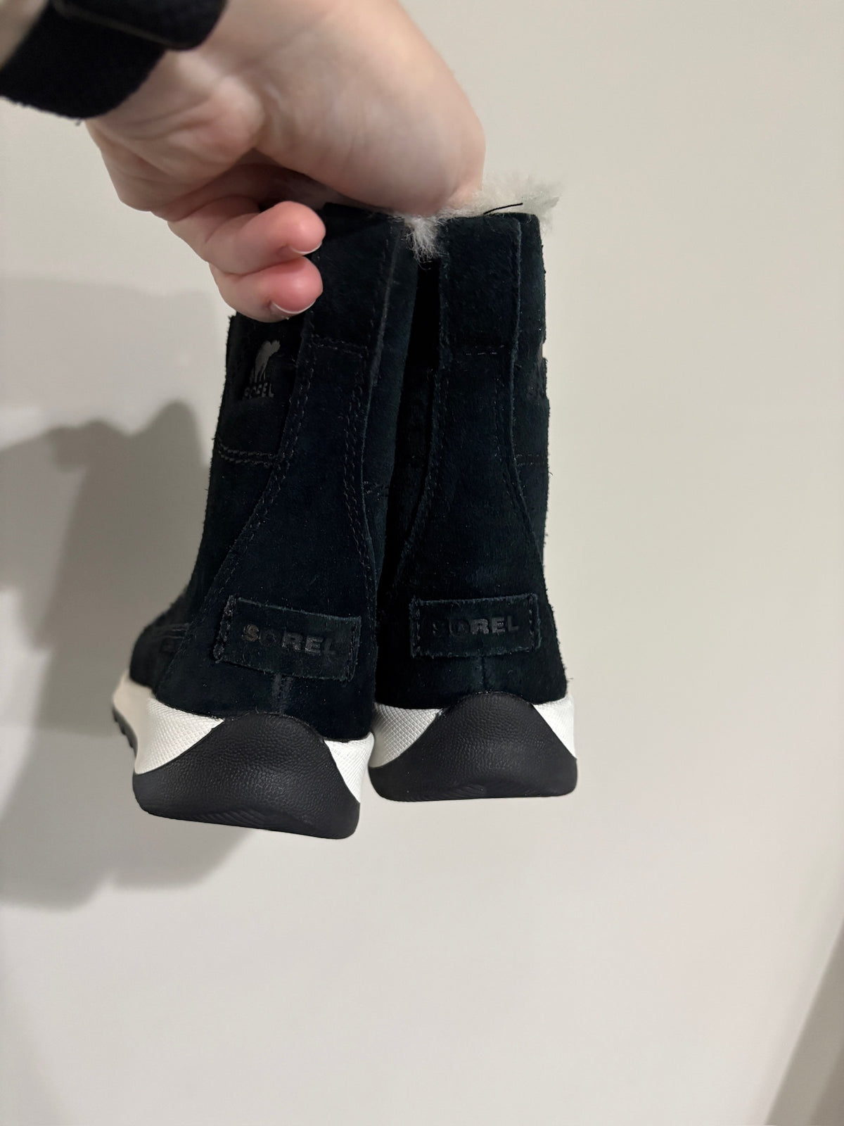 Seller #105 - Kids 12c Sorel Black Explorer Boots EUC