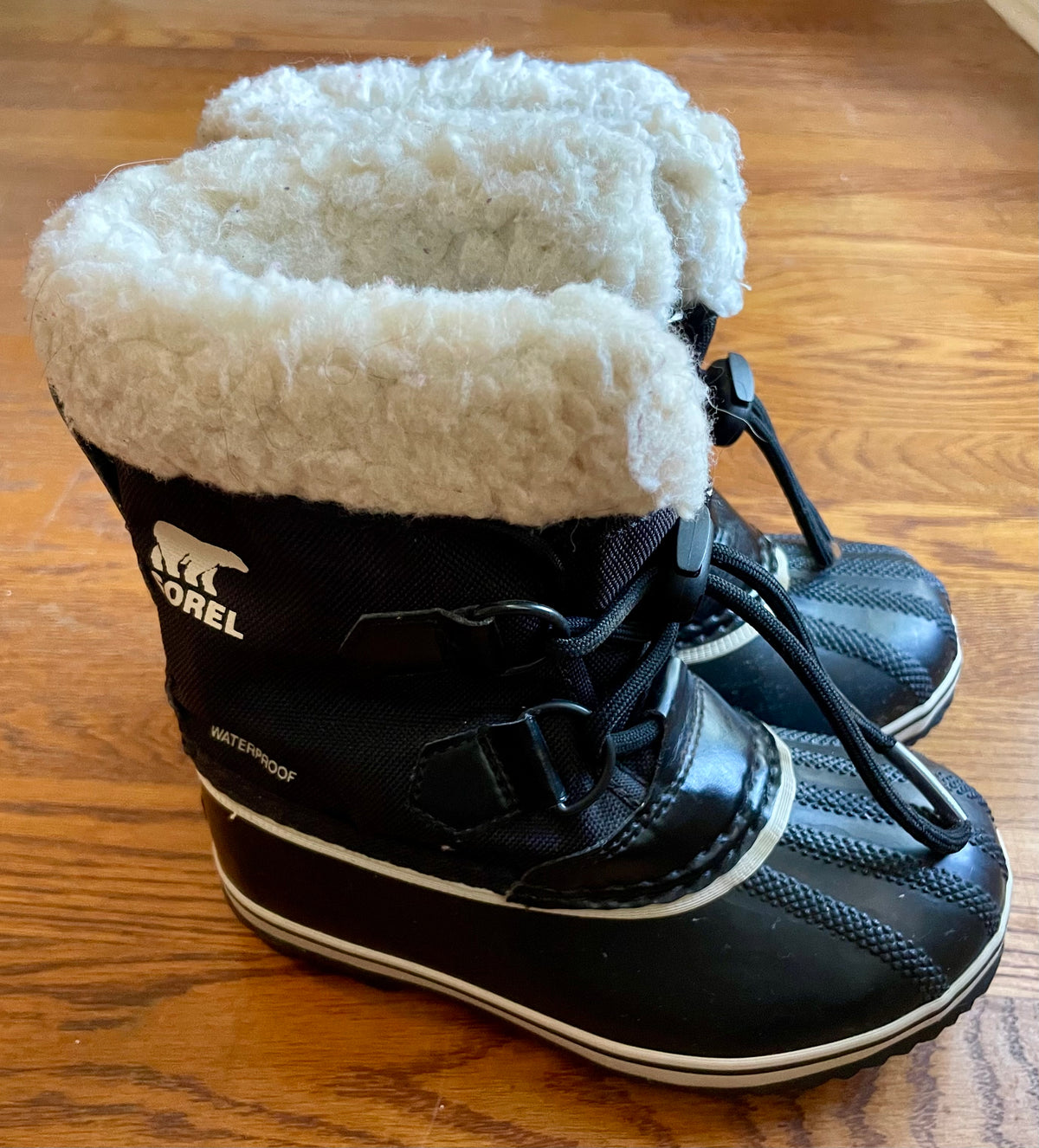 Seller #73 Sorel Snow Boots Boys Size 11
