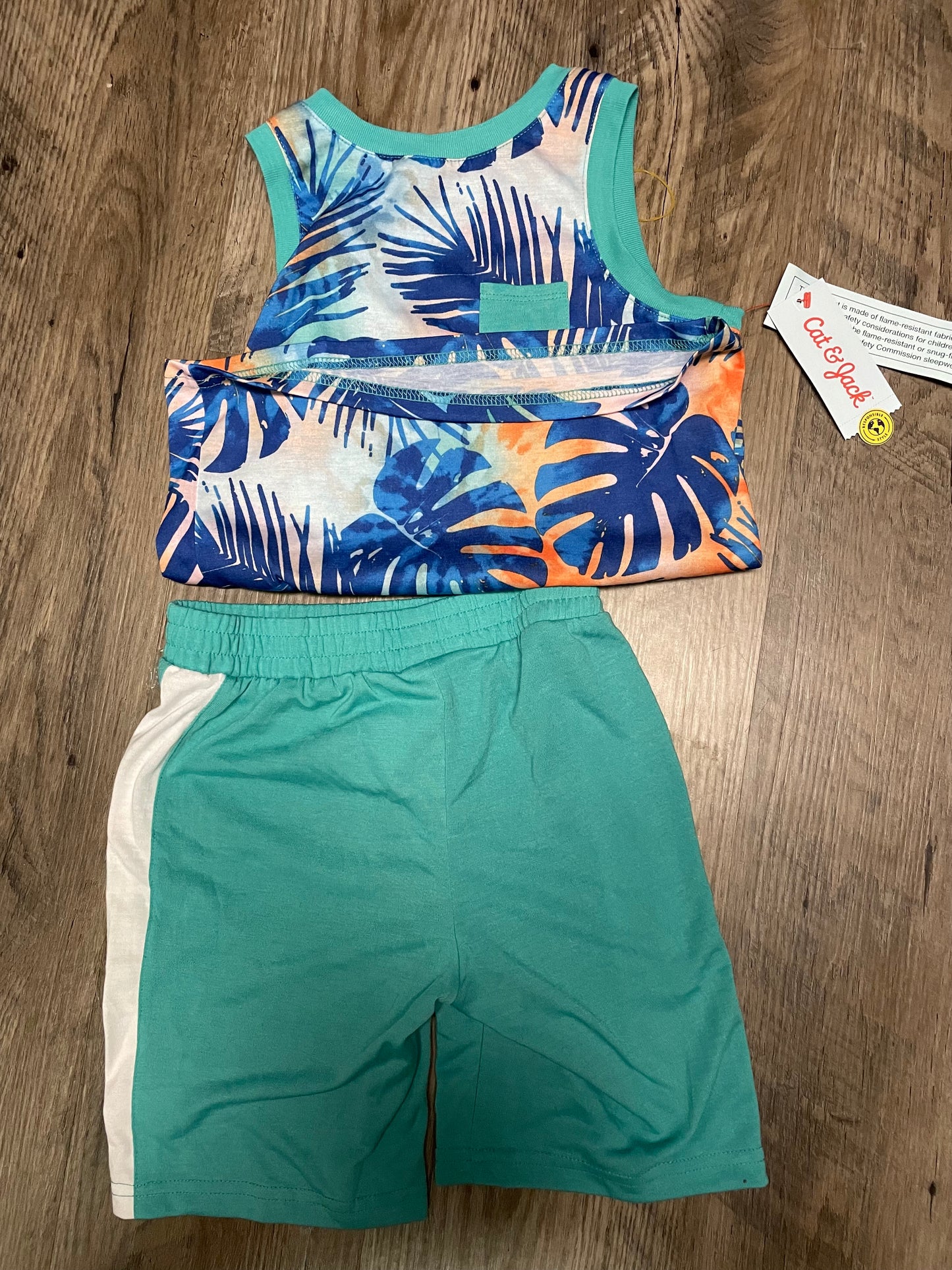 New Boy small 6/7 two piece outfit summer