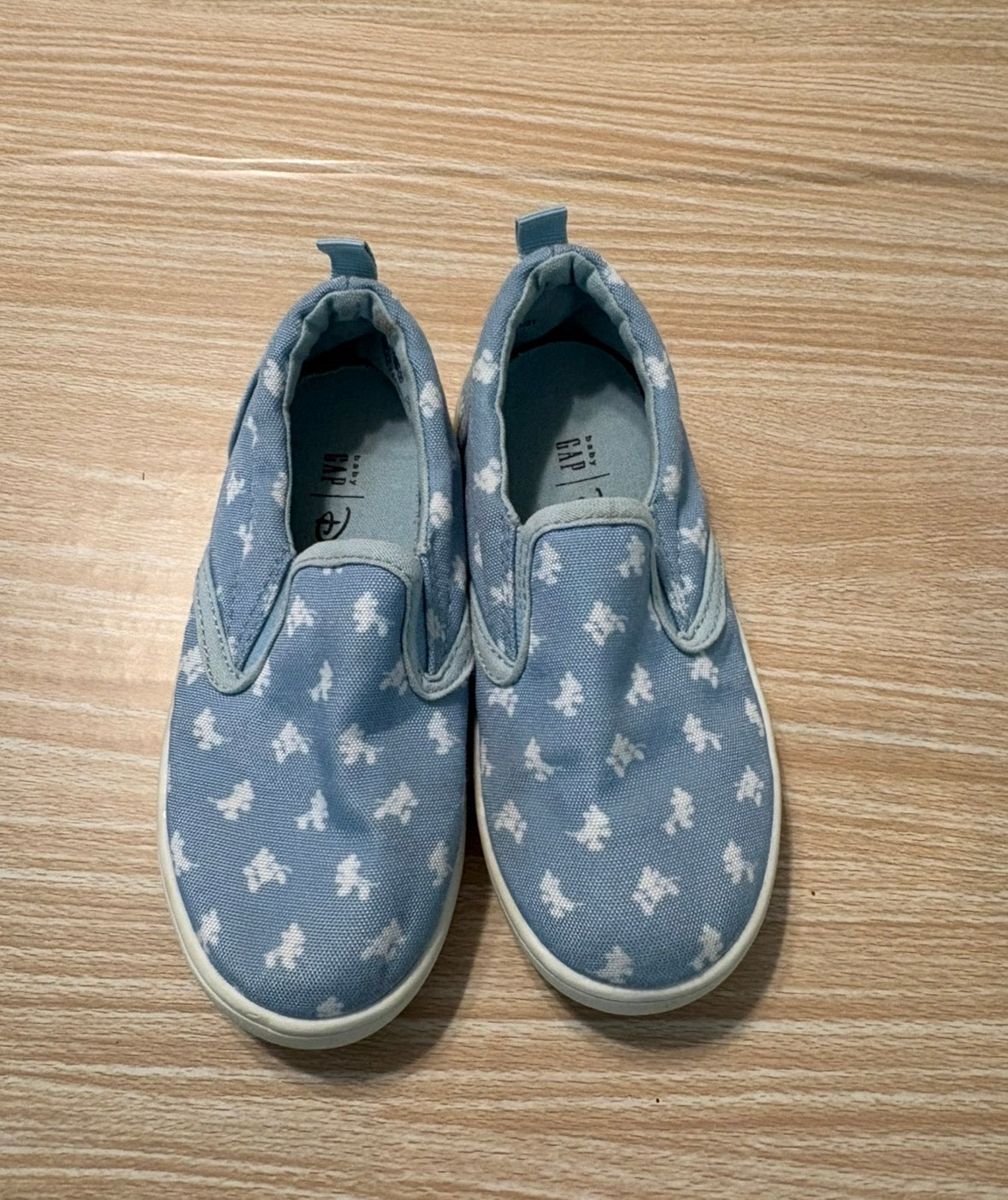 Seller #196 Baby Girl GAP Disney Slides Size 9