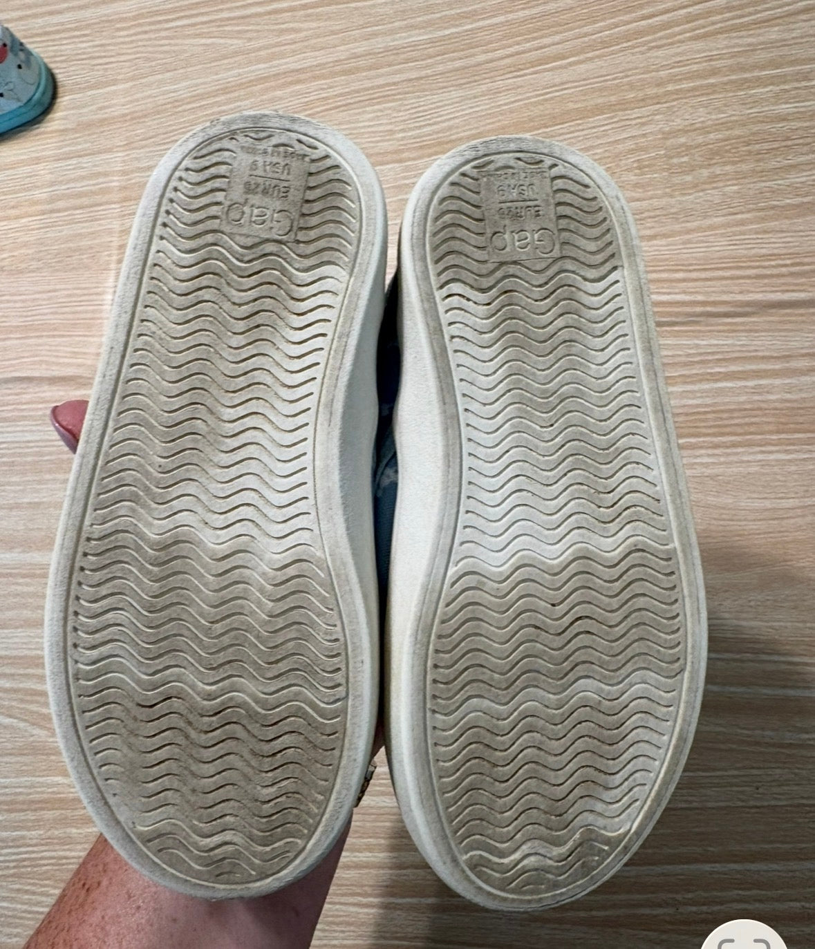 Seller #196 Baby Girl GAP Disney Slides Size 9