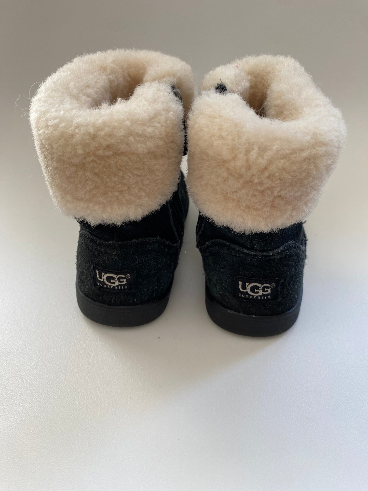 #117- Girls 8c, Ugg black Sherpa lined boots, GUC,*reduced*
