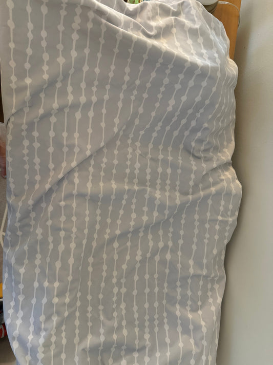 Seller #34 - 4 moms travel mattress sheet/cover