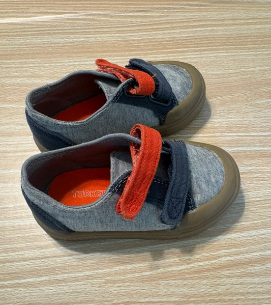 Seller #196 Toddler Boys Tucker & Tate Size 5 Velcro Shoes