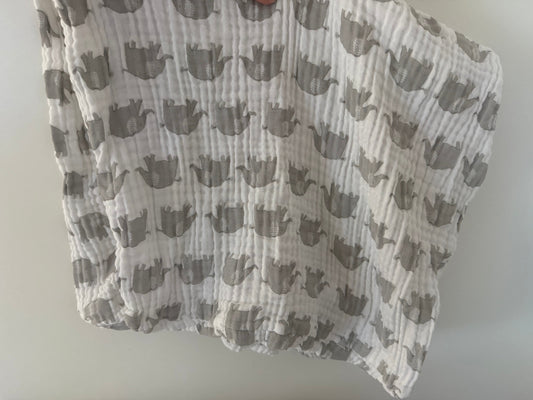 Seller #34-Pottery Barn muslin cloth elephant print changing pad (2 of 2)