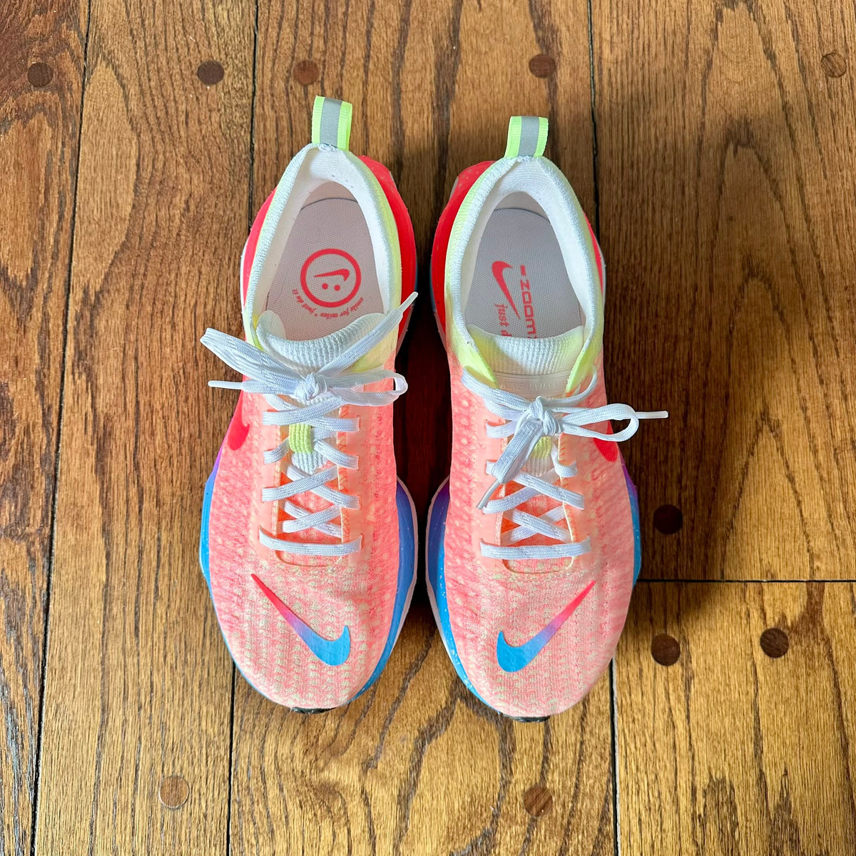 #113	EEUC Women's Nike ZoomX Invincible Run 3 Shoes, pink, size 9
