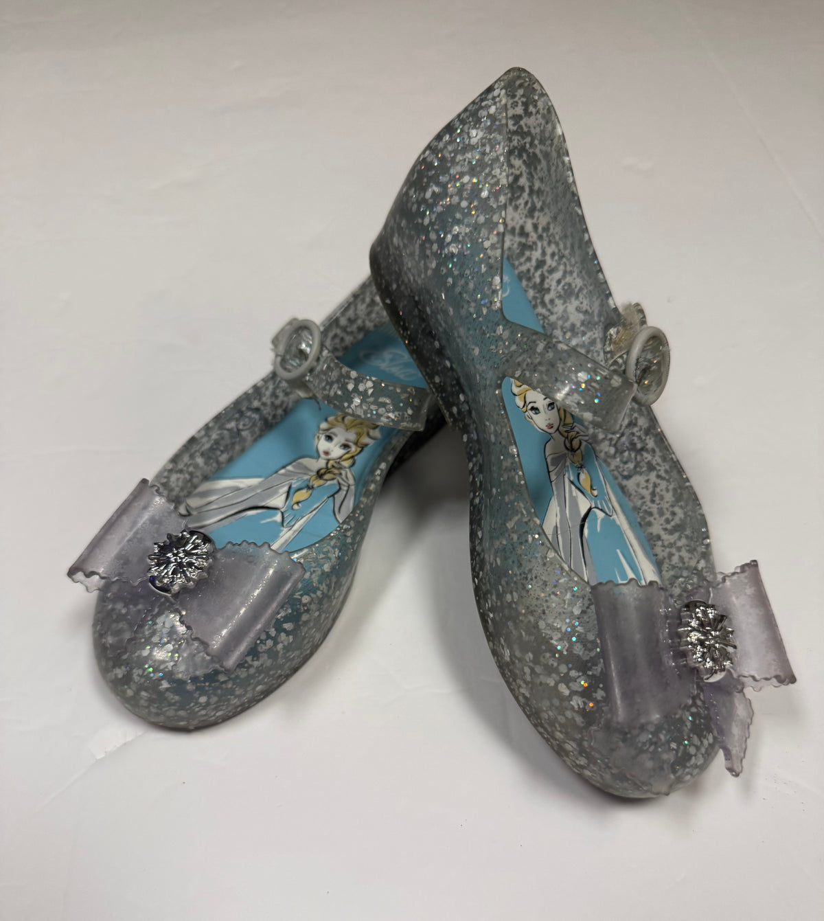 #141 Girls Shoe Size 11 Mini Melissa Frozen Elsa Shoes with Sparkles with Velcro Strap