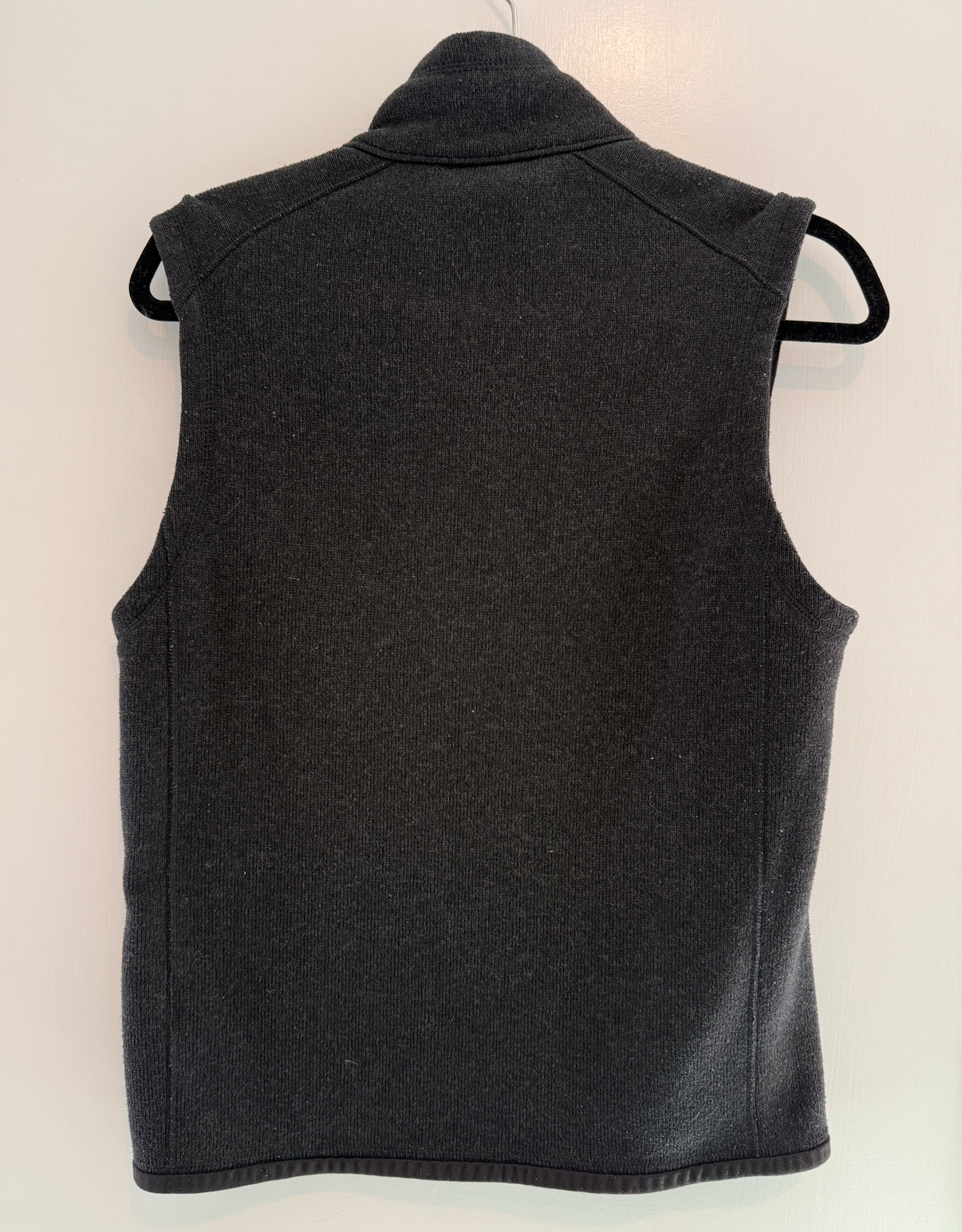 #146 - REDUCED Patagonia - Adult S - Black Vest | VGUC