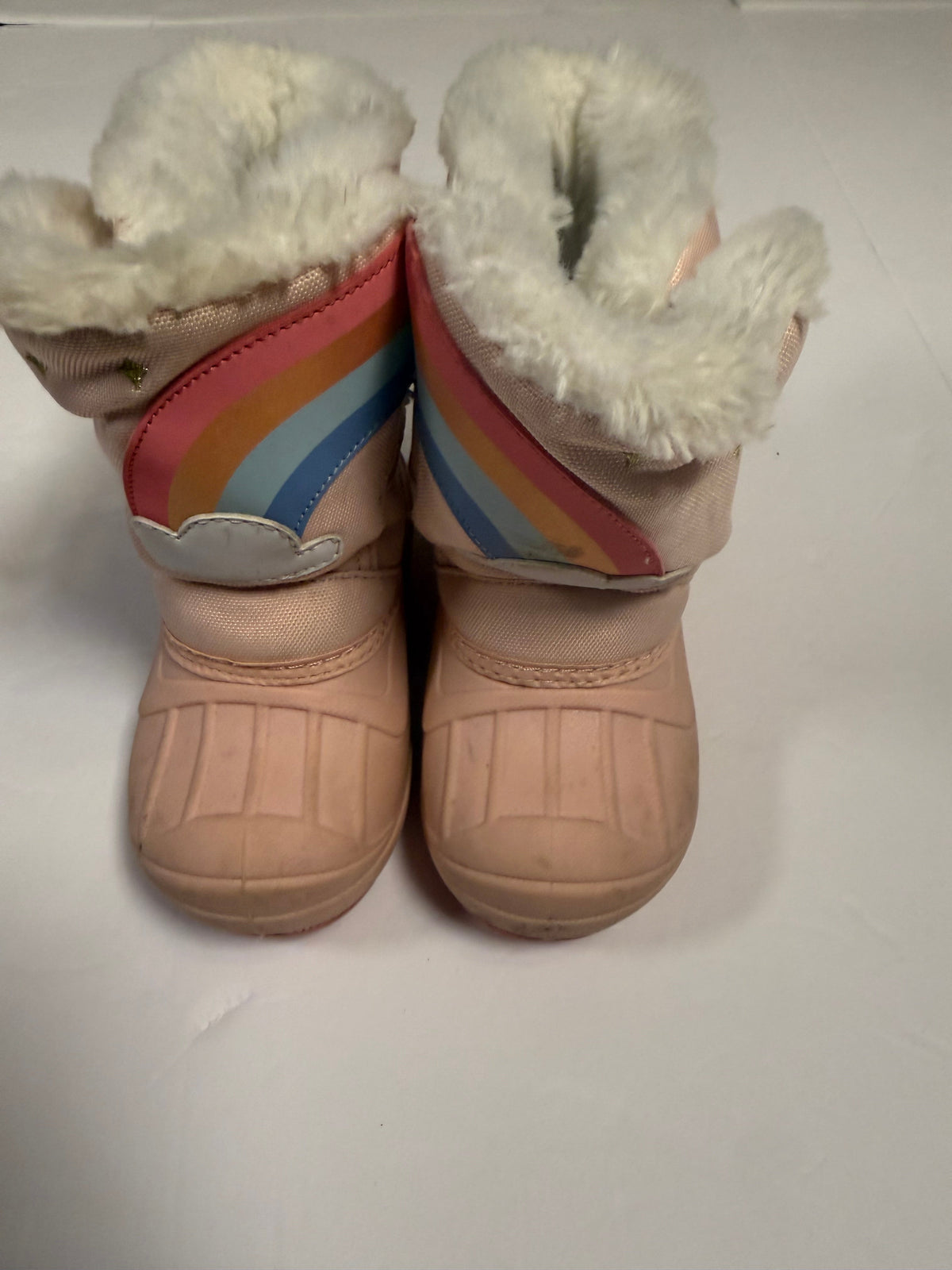 #141 Girls Shoe 7 Cat & Jack Rainbow Snow Boots