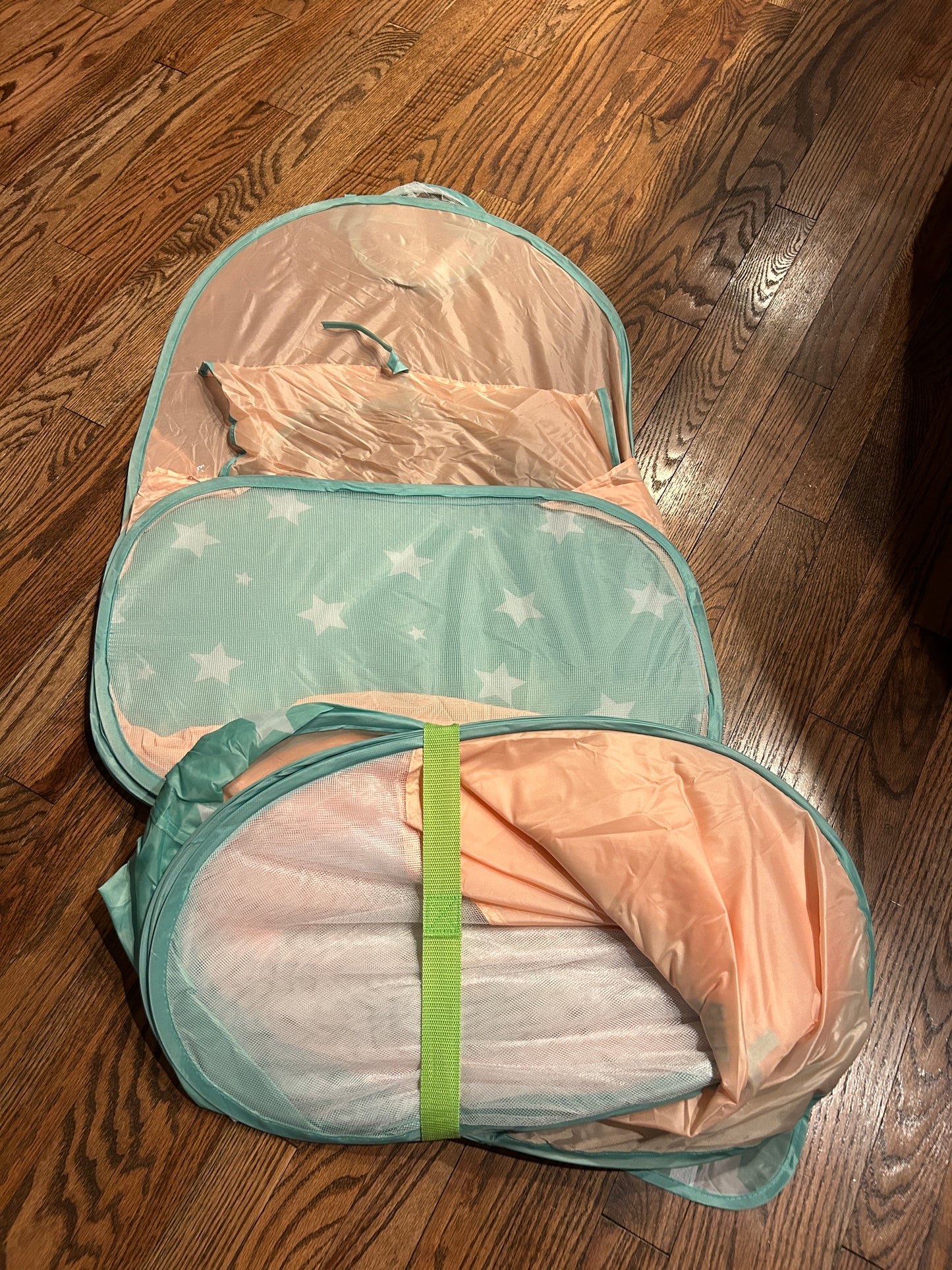 Seller 35 play tent and ball pit set