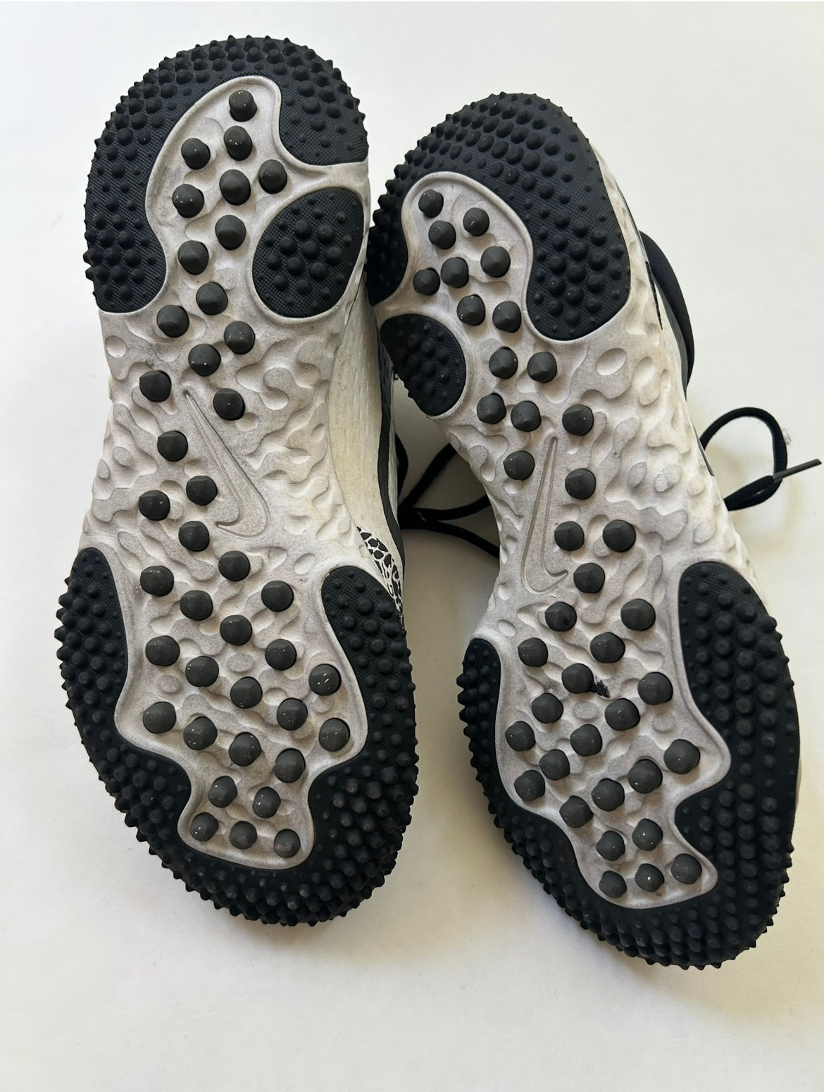 #200 Boys size 9 Turf shoes (football , baseball)