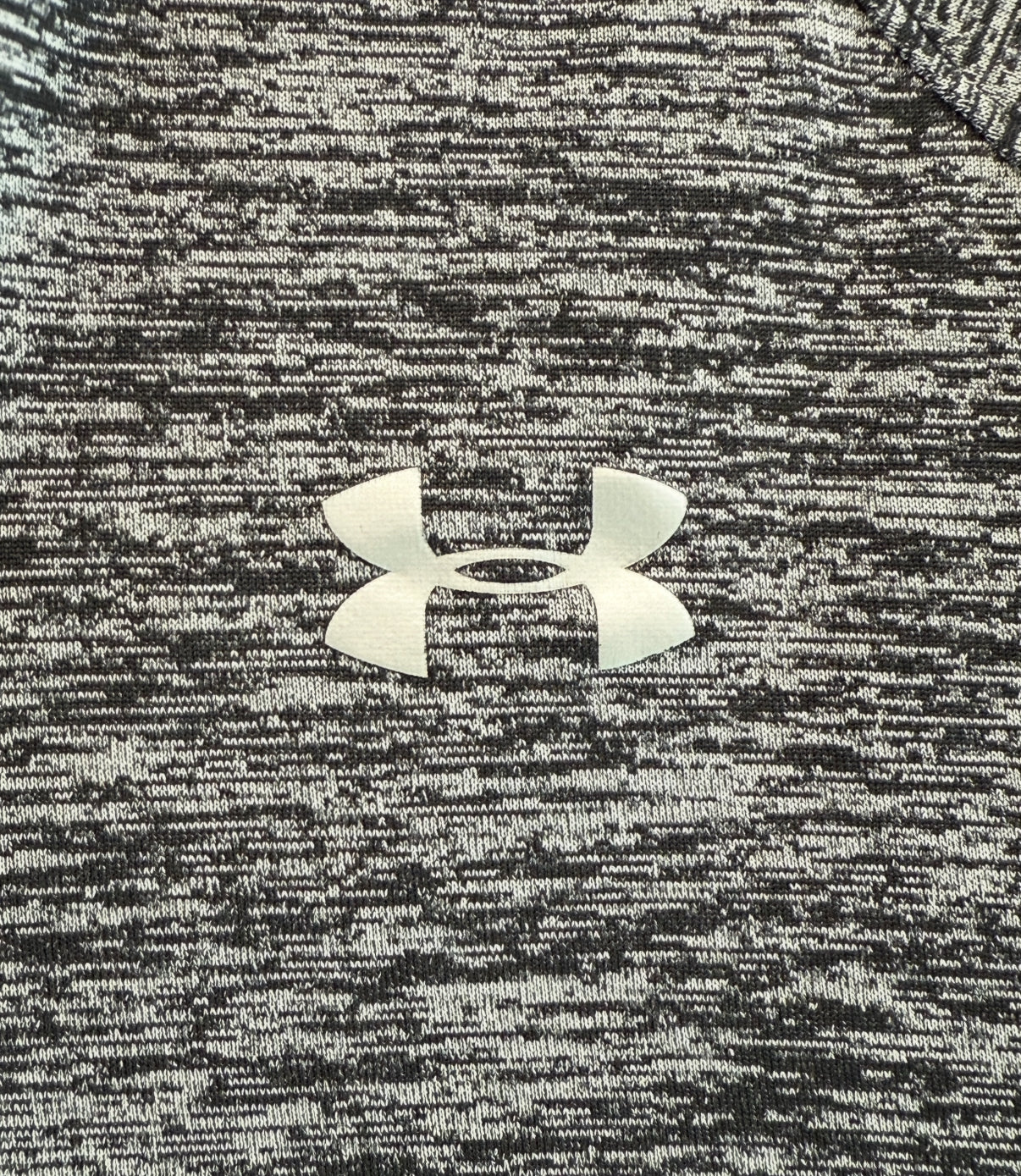 #146 - REDUCED Women's XS Under Armour Gray Quarter Zip
