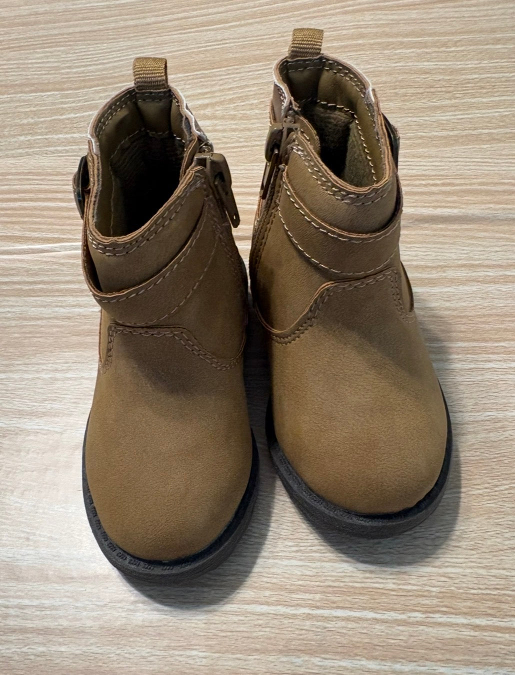 Seller #196 Baby Girl Carters Brown Suede Ankle Boots Size 4