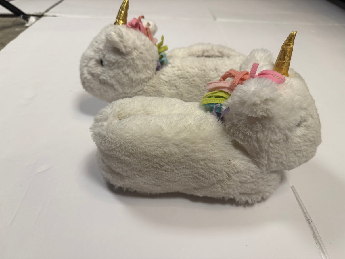 #141 Girls 4-6 Pottery Barn Unicorn Robe with matching medium (size 10-12) slippers 2 of 2 available
