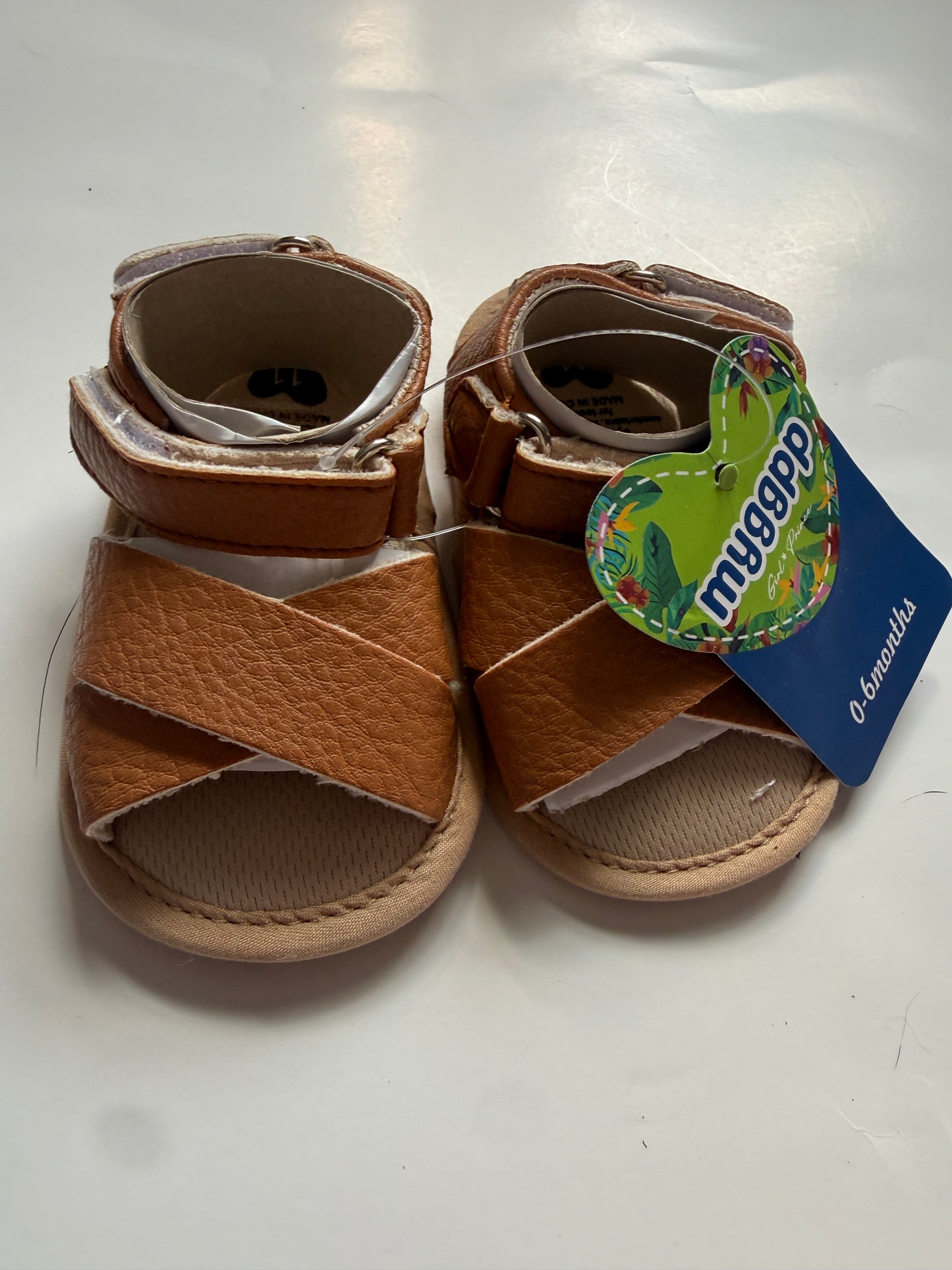 #116 baby tan sandals girls 0-6 months