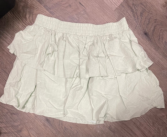 NWOT women XL skirts. Mint color. No brand