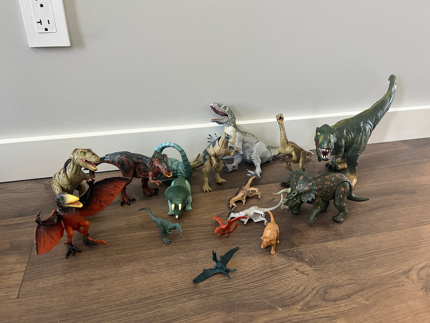 137 big dinosaur assortment