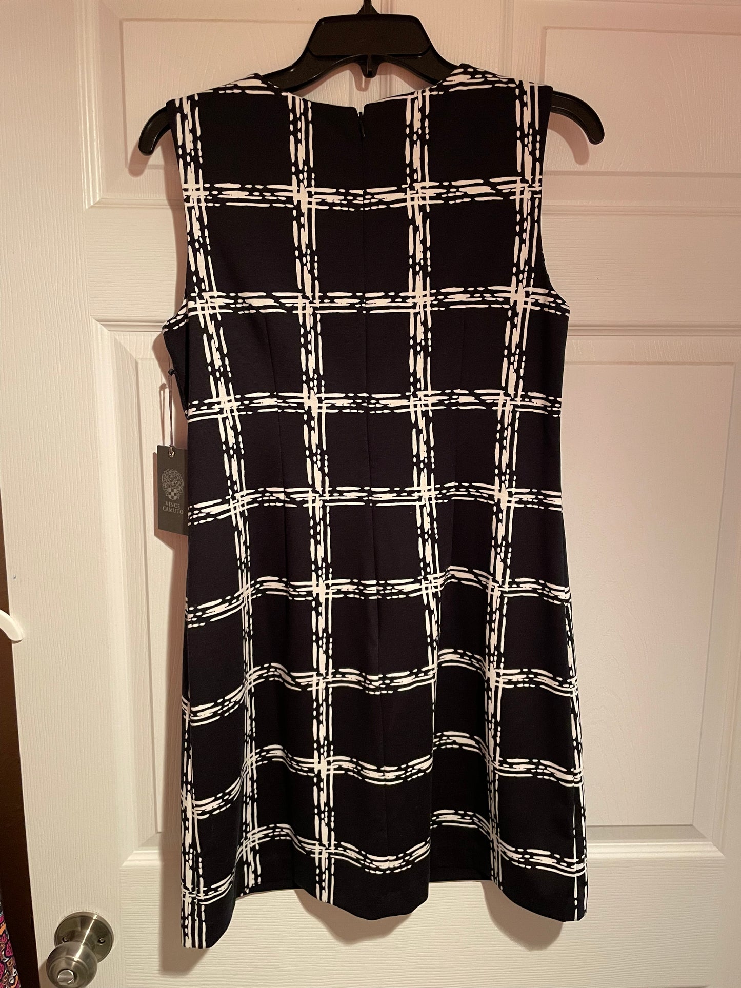 Vince Camuto Size 6 Black & White Dress NEW with Tags