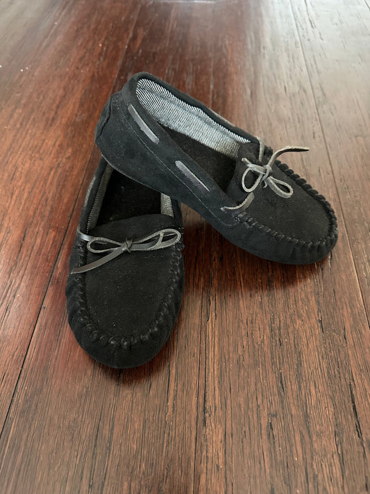 Seller 48, Slippers, Black, NWOT, Boys 1 *REDUCED*