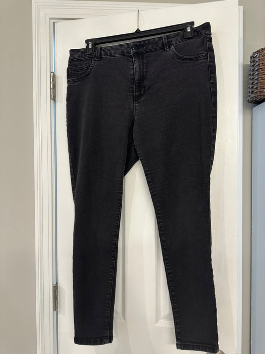 Black "D Jeans" - Women's Size 16
