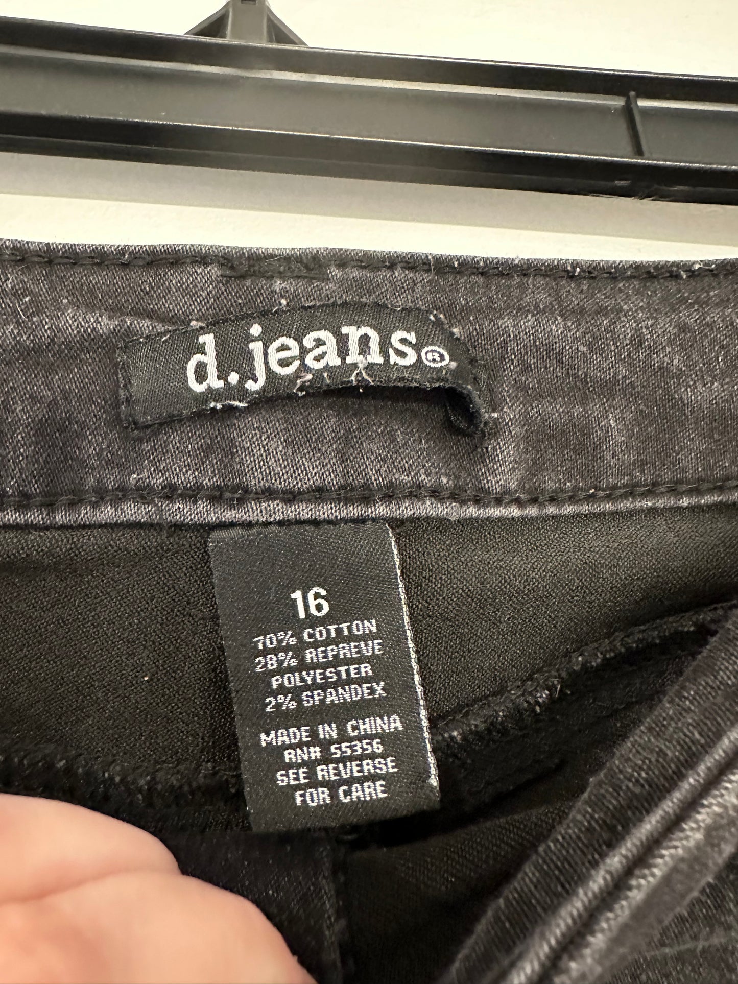 Black "D Jeans" - Women's Size 16