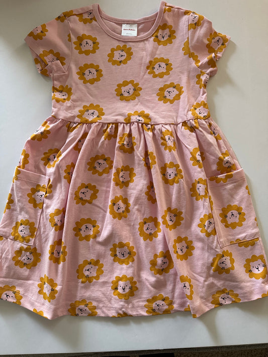REDUCED #92 NEW girls 5 t Hanna andersson pink lion pocket dress