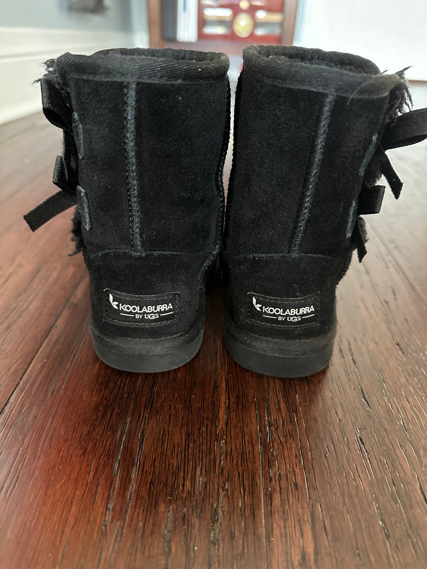 Seller 48, Koolaburra by Uggs Boots, Black, VGUC, Girls Size 9 *REDUCED*