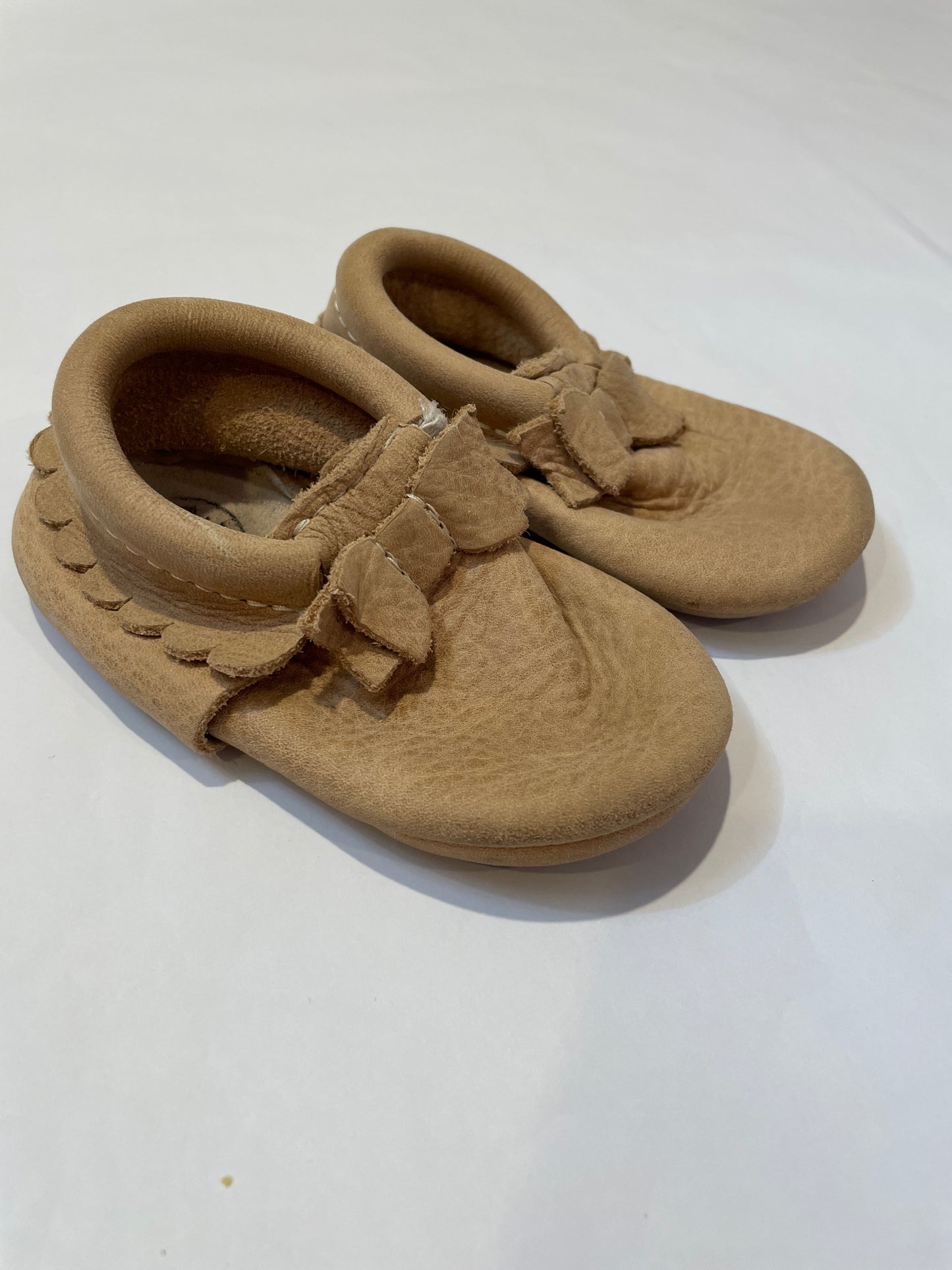 Freshly Picked Size 5 (Size 8T) Weathered Brown Bow Mini Sole GUC