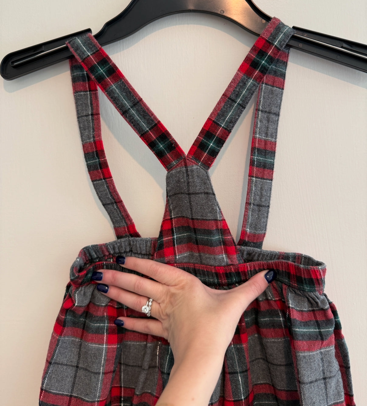 #146 - REDUCED 4T Plaid Jumper (Red, Grey, Black)