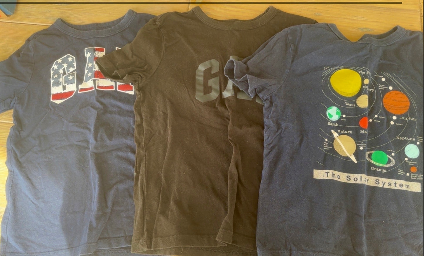 #24 size small gap tshirt bundle