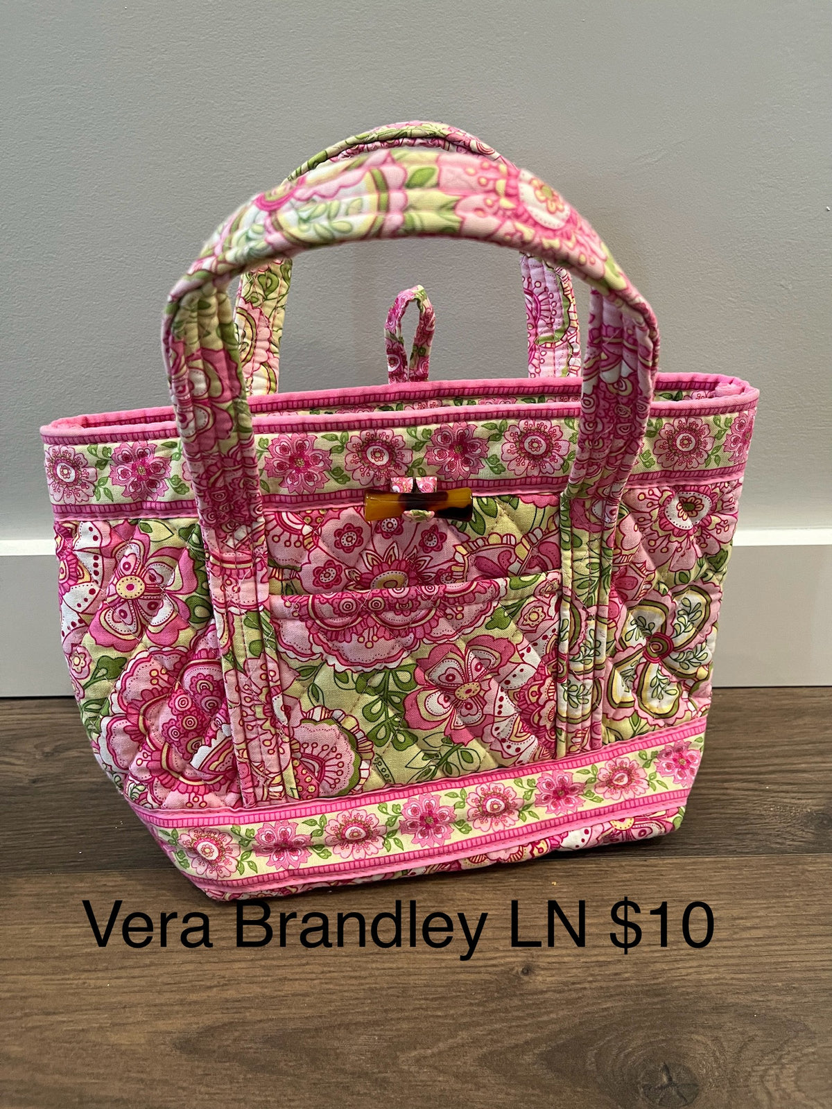 135 Vera bradley purse, Only used indoors for dress ups, LN