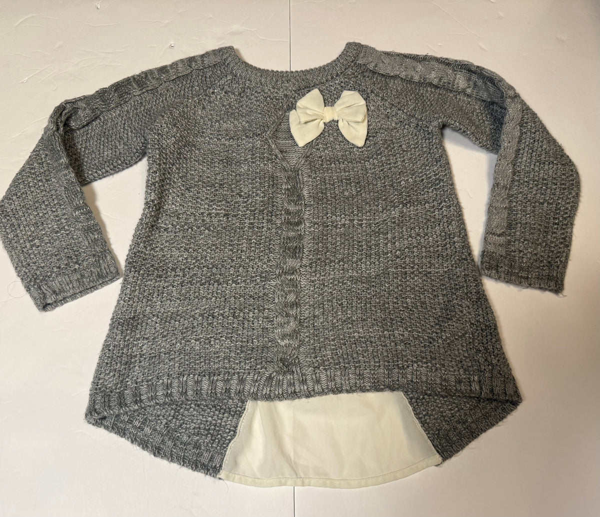#141 Girls 5 Gray Sweater with Bow - Tag Cut Out