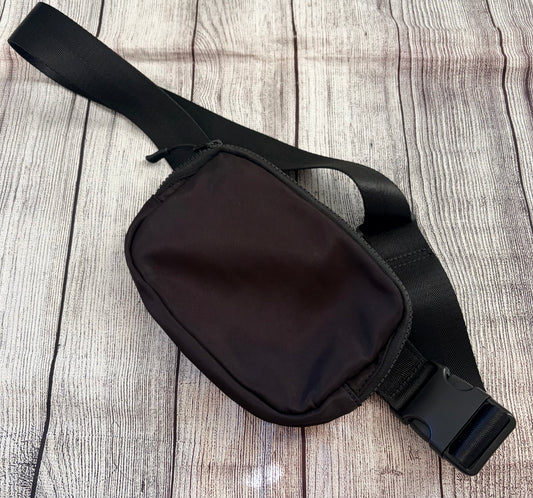 Seller 122 Black Belt Bag (Amazon)