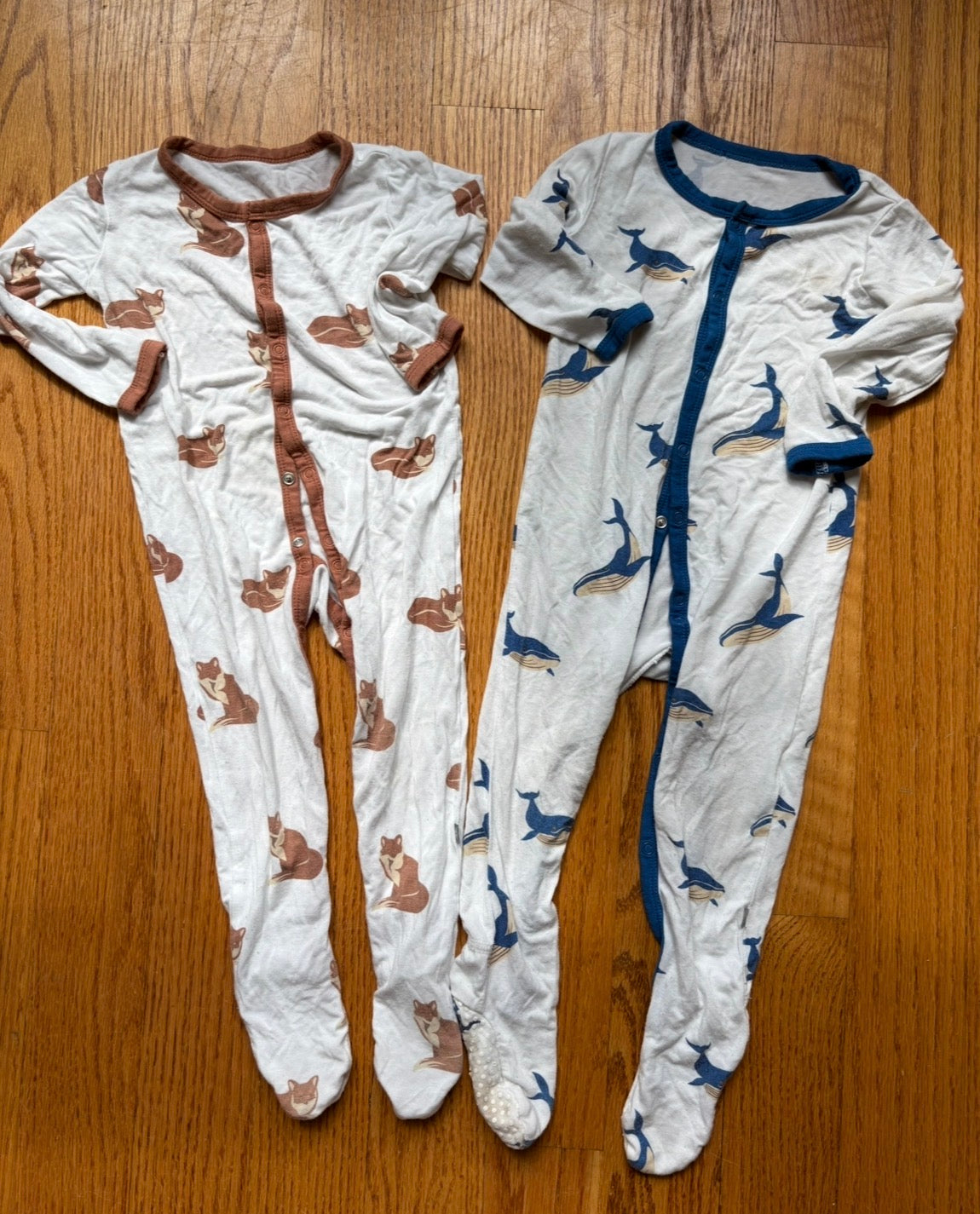 #22 Kyte sleepers button down 12-18 months