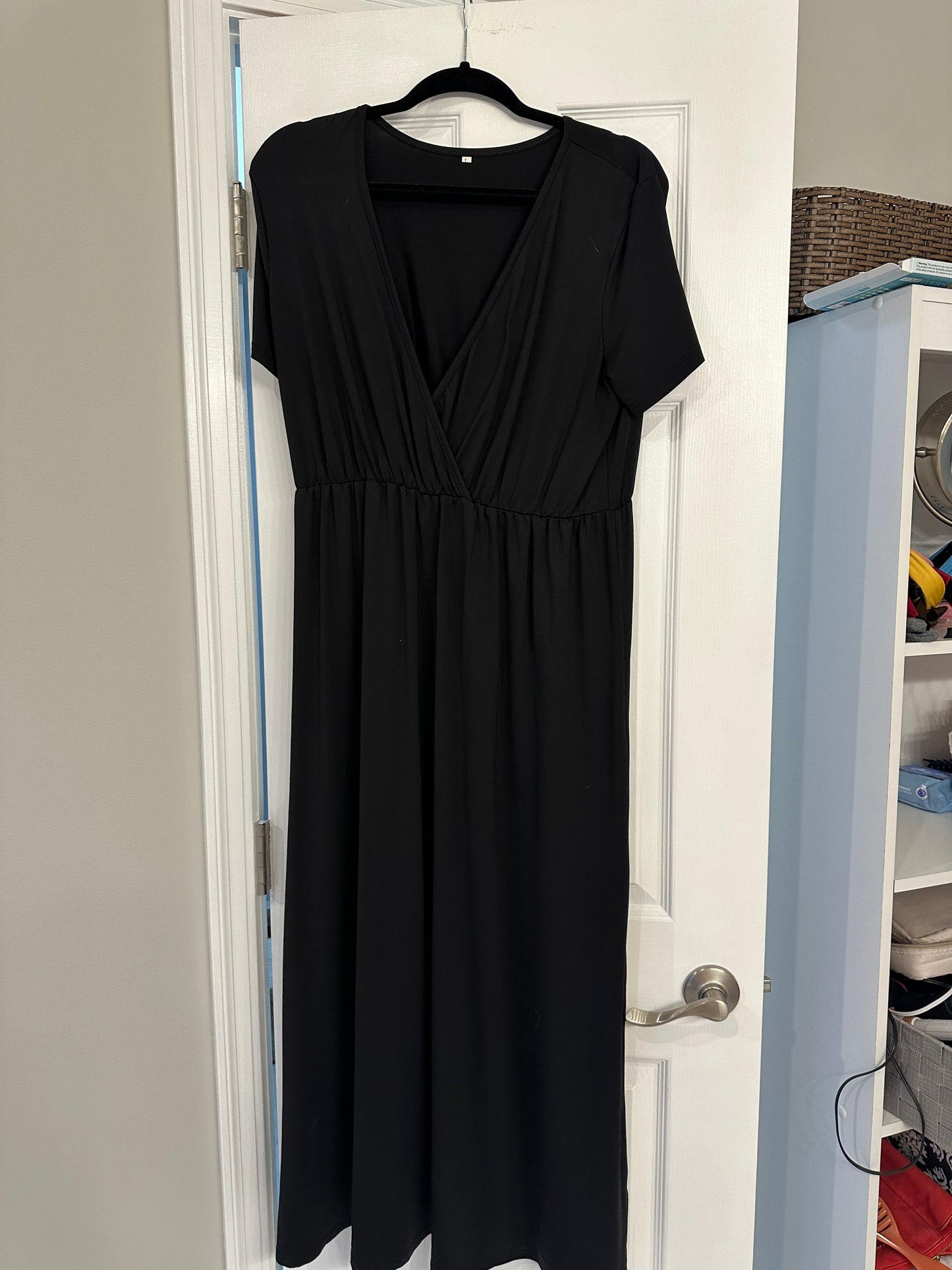 Size Large V Neck Black Long Dress - Women's