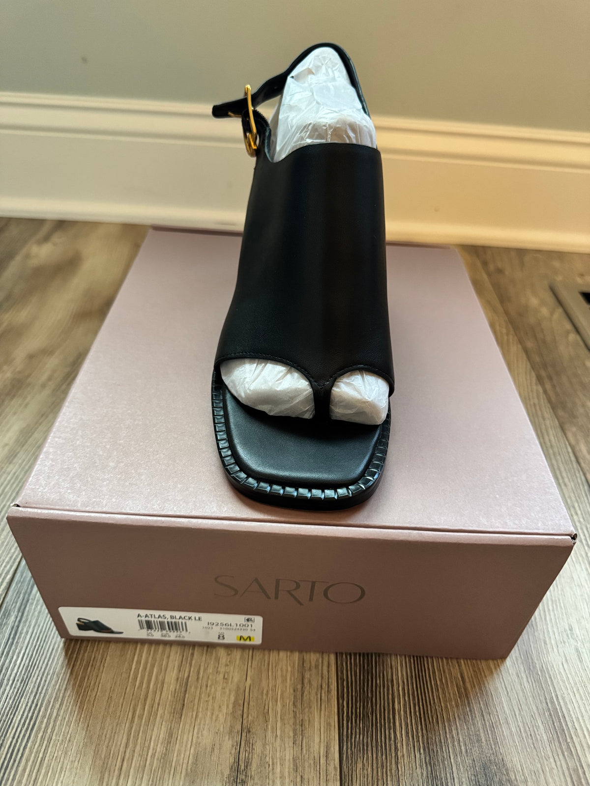 Seller #84 | NEW Franco Sarto Size 8 Heel