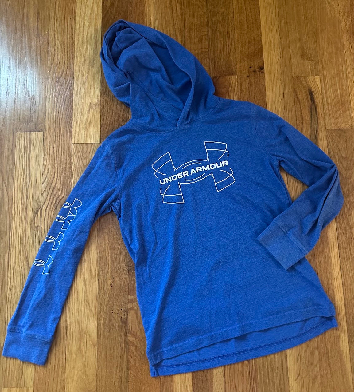 Seller #101 Under Armour boys size 7 blue pullover hoodie