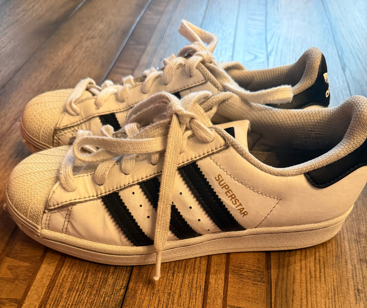 #141 Boys Shoe 4 Adidas White Sneakers