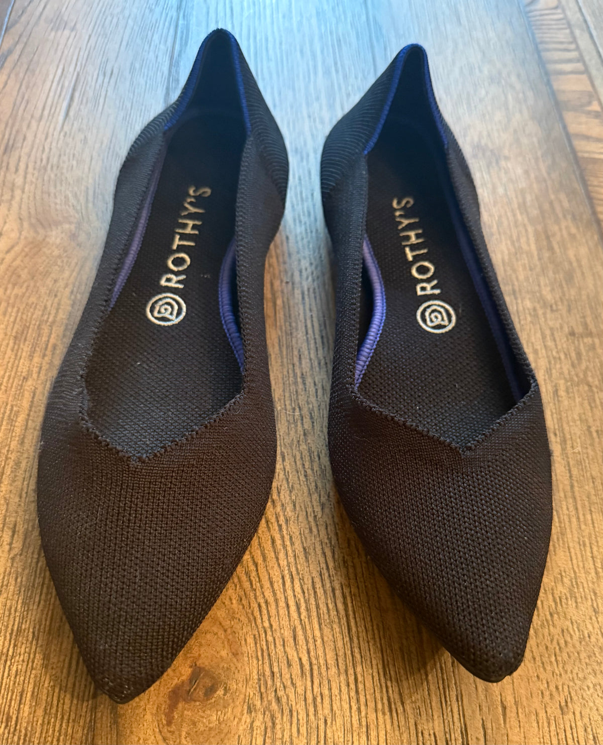 #141 Women’s 9 Rothy’s blank point flat