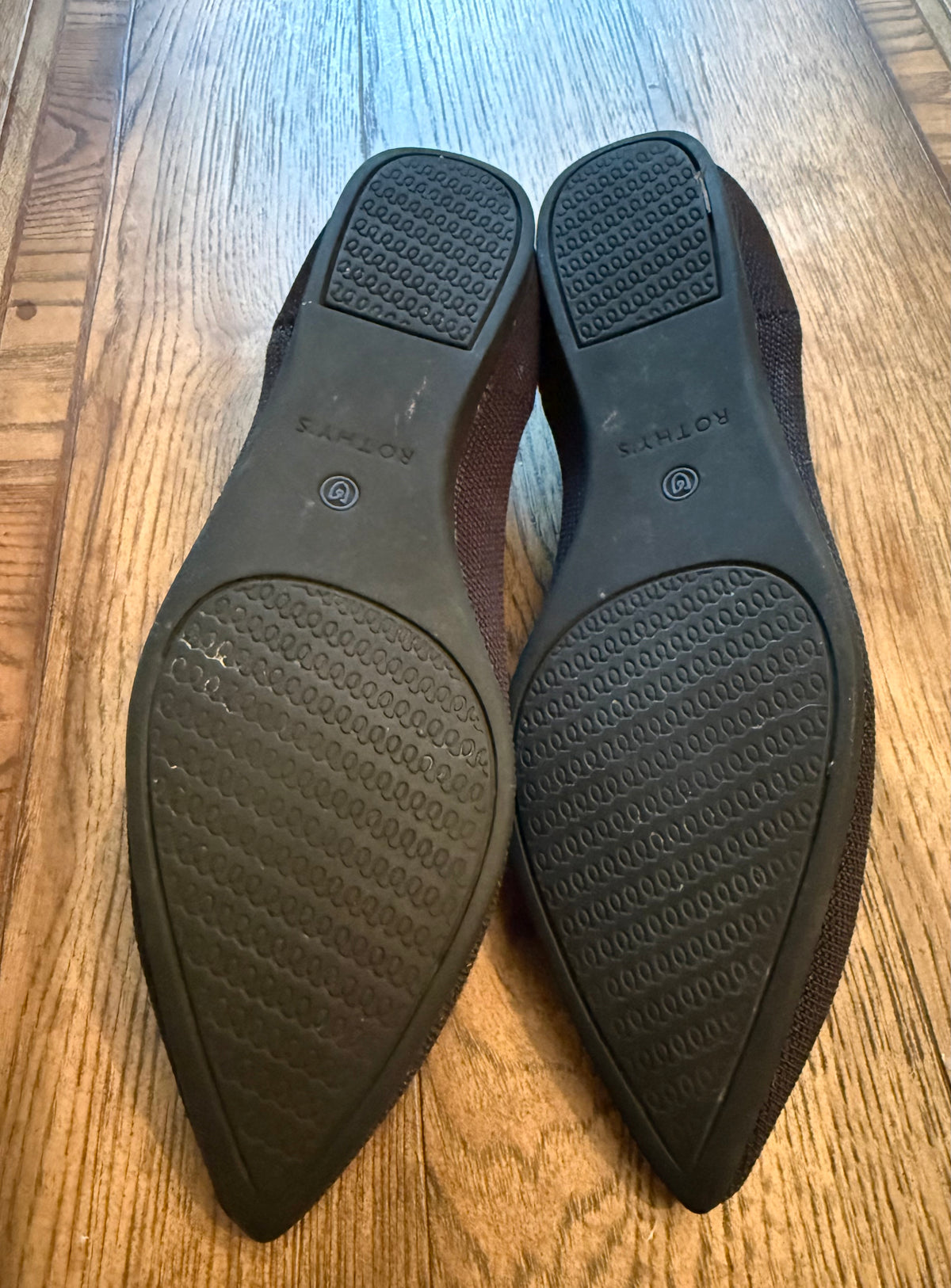 #141 Women’s 9 Rothy’s blank point flat